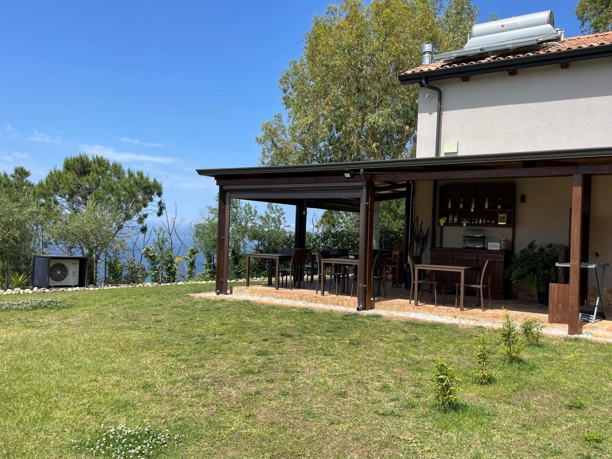 Casa Natura 40 Parghelia Exterior foto